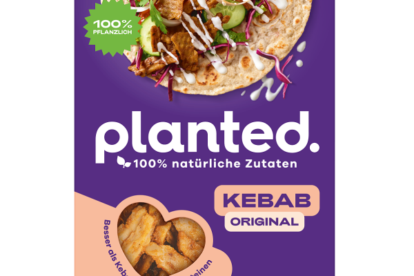 Insgesamt elf „Planted“-Artikel – darunter planted.chicken Kräuter & Zitrone, planted.kebab und planted.pulled BBQ – sorgen für Geschmacksvielfalt im plant-based Bereich.
